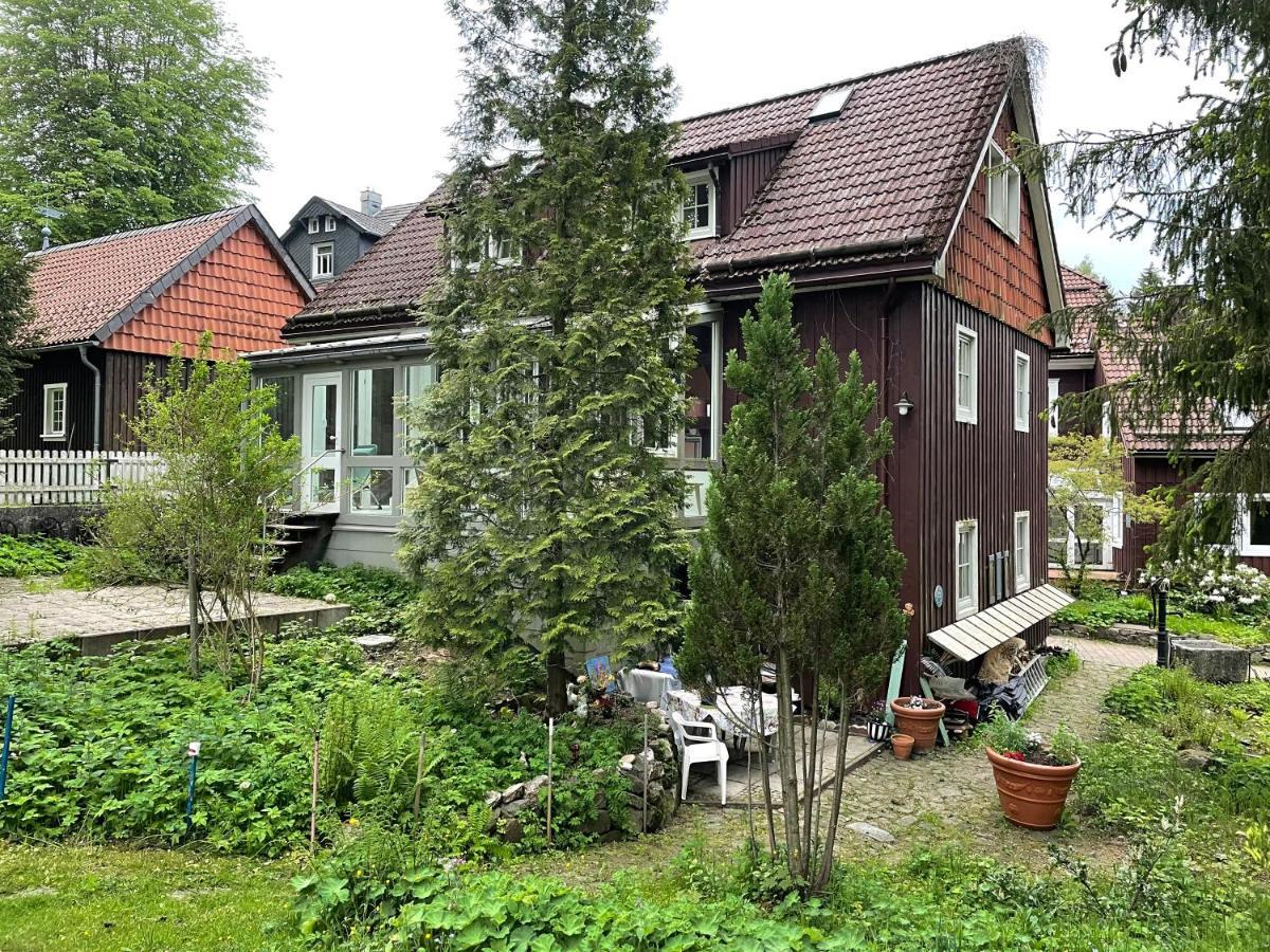 Liebevoll Eingerichtetes Ferienhaus Mit Grossem Garten Clausthal-Zellerfeld Exterior foto